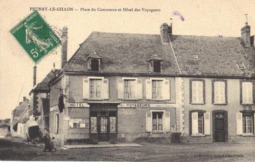 La Place - Hotel des des voyageurs